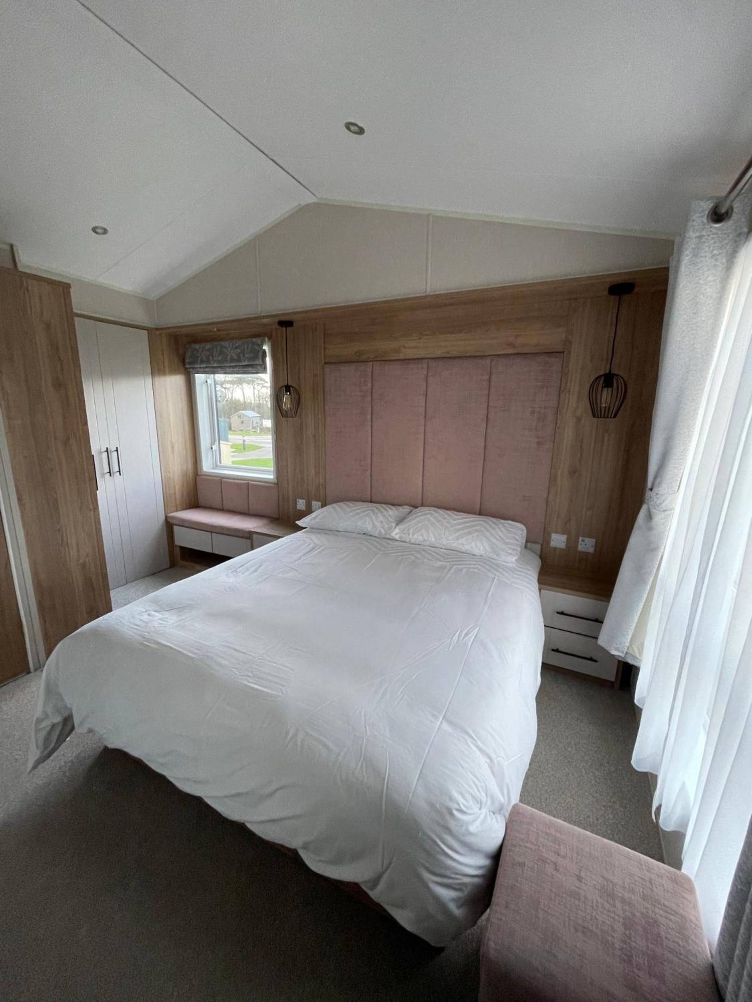2-6 Guests Holiday Chalet In Durdle Door West Lulworth Exterior photo
